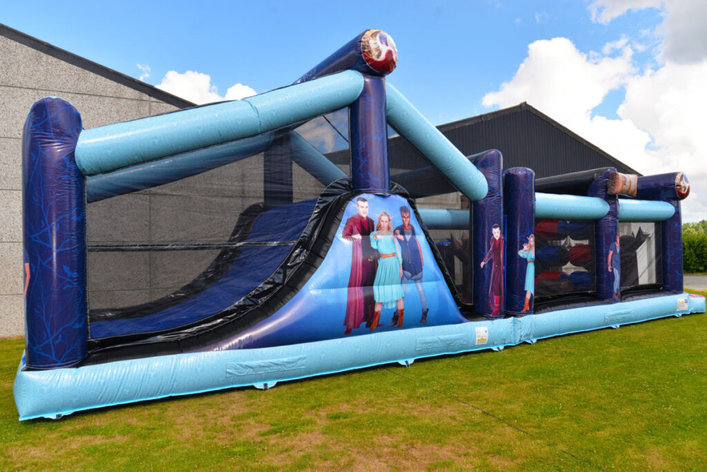 Nachtwacht obstakelbaan